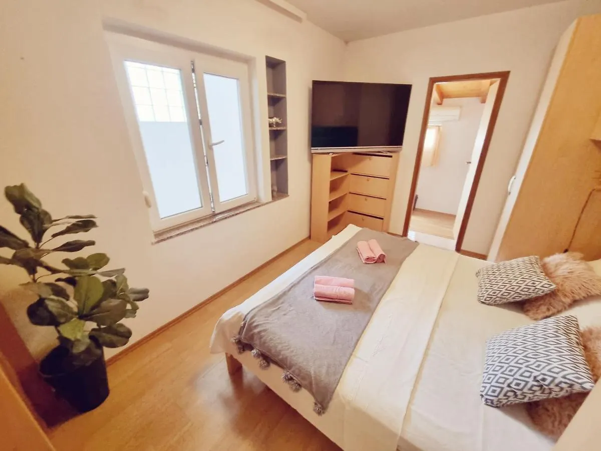 קרק Apartments Vanessa Krk